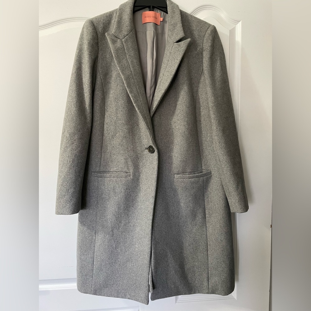 Gently used Wool Coat in Grey Size L